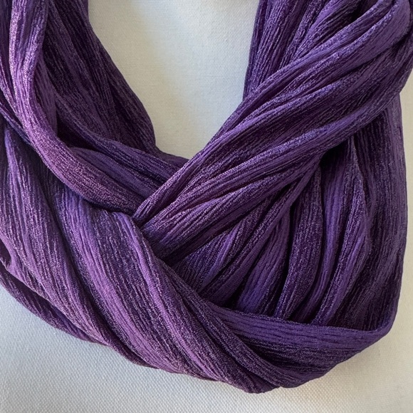 Two Elegant Infinity Scarves 1 Purple 1 Ivory - Picture 4 of 6